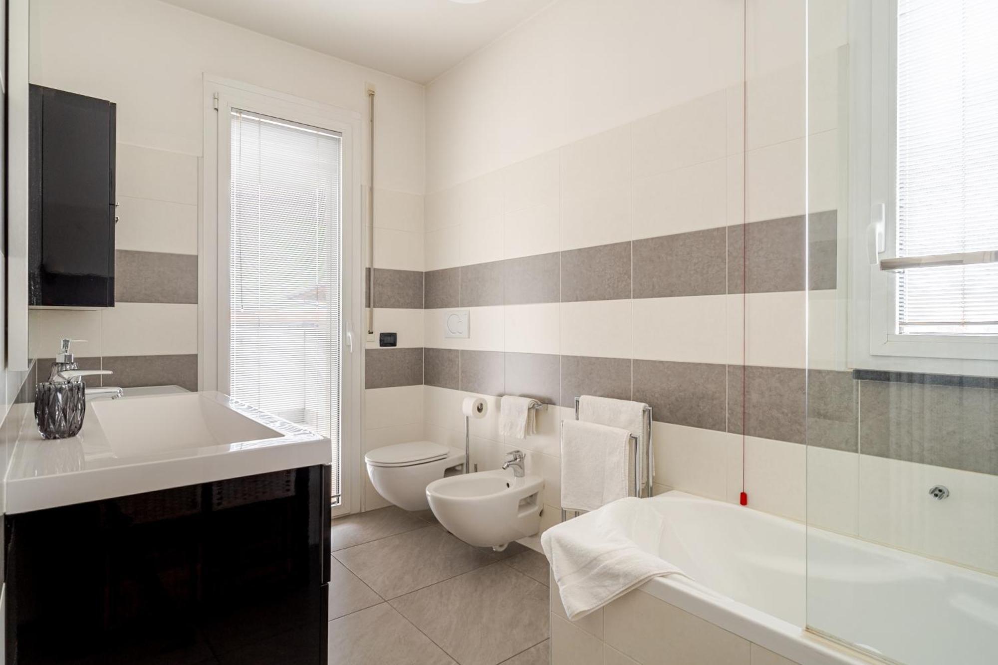 Dalmine Luxury Suite Экстерьер фото